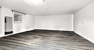 von_poll_real_estate_property_25252008_image_22