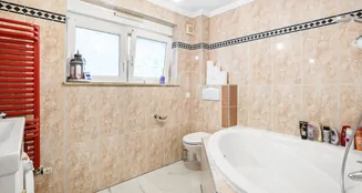 von_poll_real_estate_property_25252008_image_14