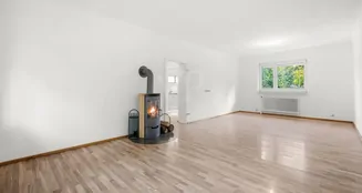 von_poll_real_estate_property_25252009_image_13