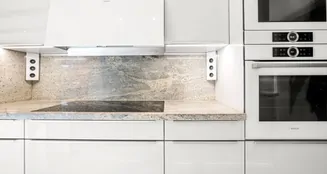 von_poll_real_estate_property_25252009_image_7