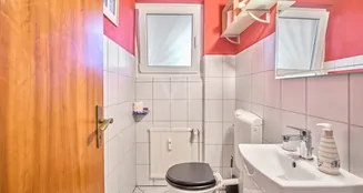 von_poll_real_estate_property_25252002-O_image_3