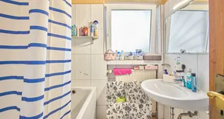 von_poll_real_estate_property_25252002-O_image_4