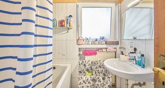 von_poll_real_estate_property_25252002-O_image_4