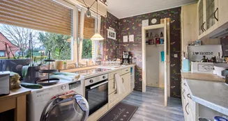 von_poll_real_estate_property_25252002-O_image_12