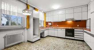 von_poll_real_estate_property_26252004_image_2