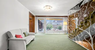 von_poll_real_estate_property_26252004_image_5