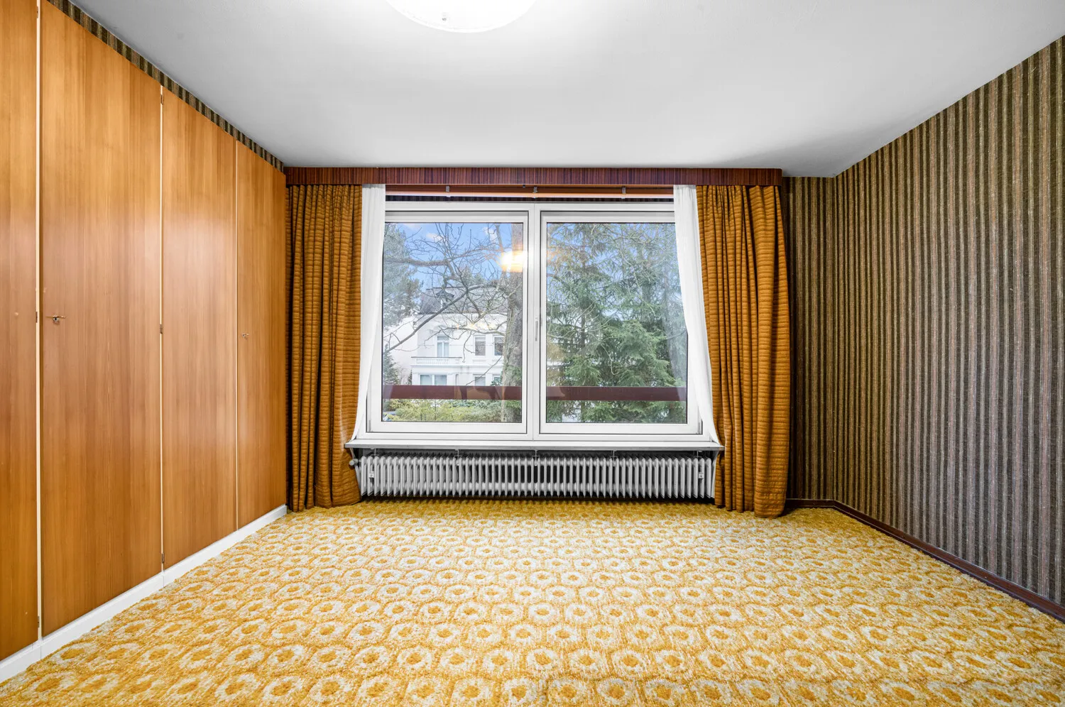 Schlafzimmer 01