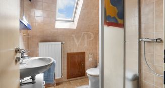 von_poll_real_estate_property_25203021_image_11