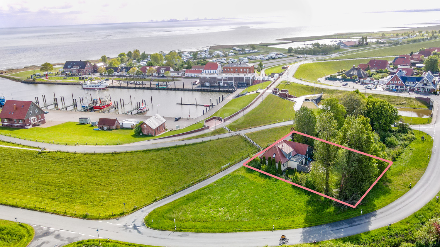 Luftaufnahme_mit_Blick auf die Weser