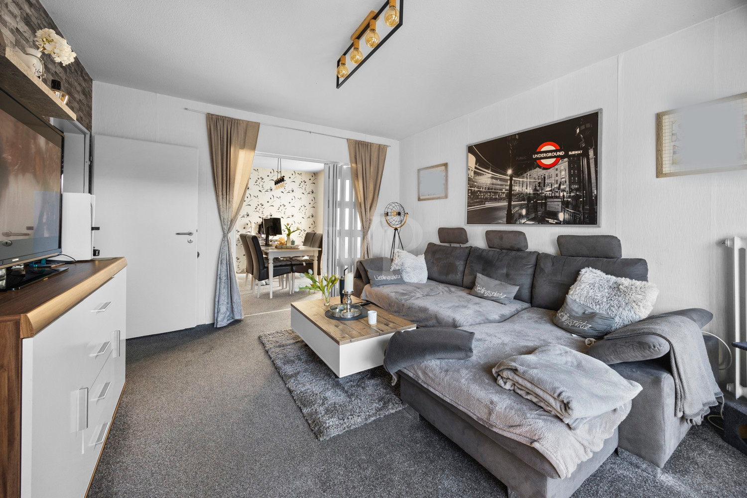 Wohnzimmer UG