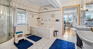 von_poll_real_estate_property_25203013_image_18