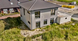 von_poll_real_estate_property_25284009_image_1