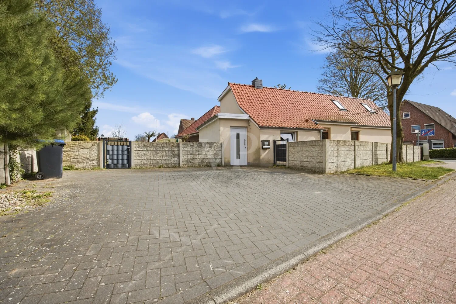 Auffahrt/Parken