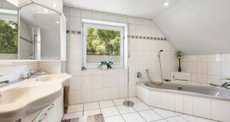 von_poll_real_estate_property_25203023_image_13