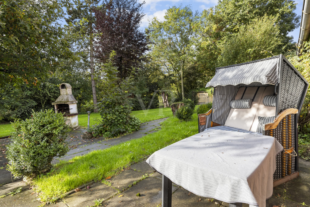 Garten mit Strandkorb