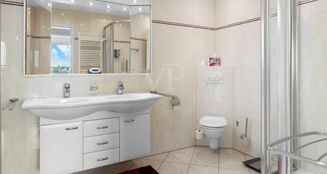 von_poll_real_estate_property_25203022_image_14