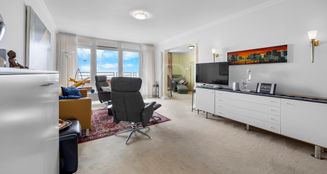 von_poll_real_estate_property_25203022_image_3