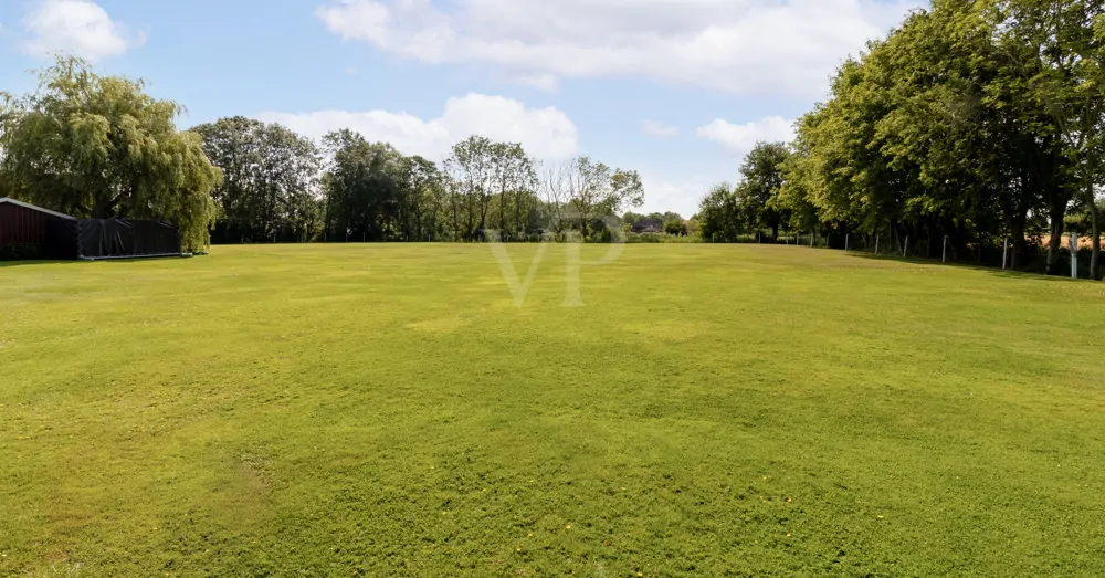 Freifläche mit Erweitungsmöglichkeiten