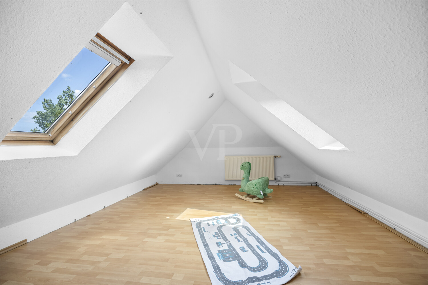 Das Dachgeschoss mit Möglichkeit für Homeoffice oder Spielzimmer für die Kinder