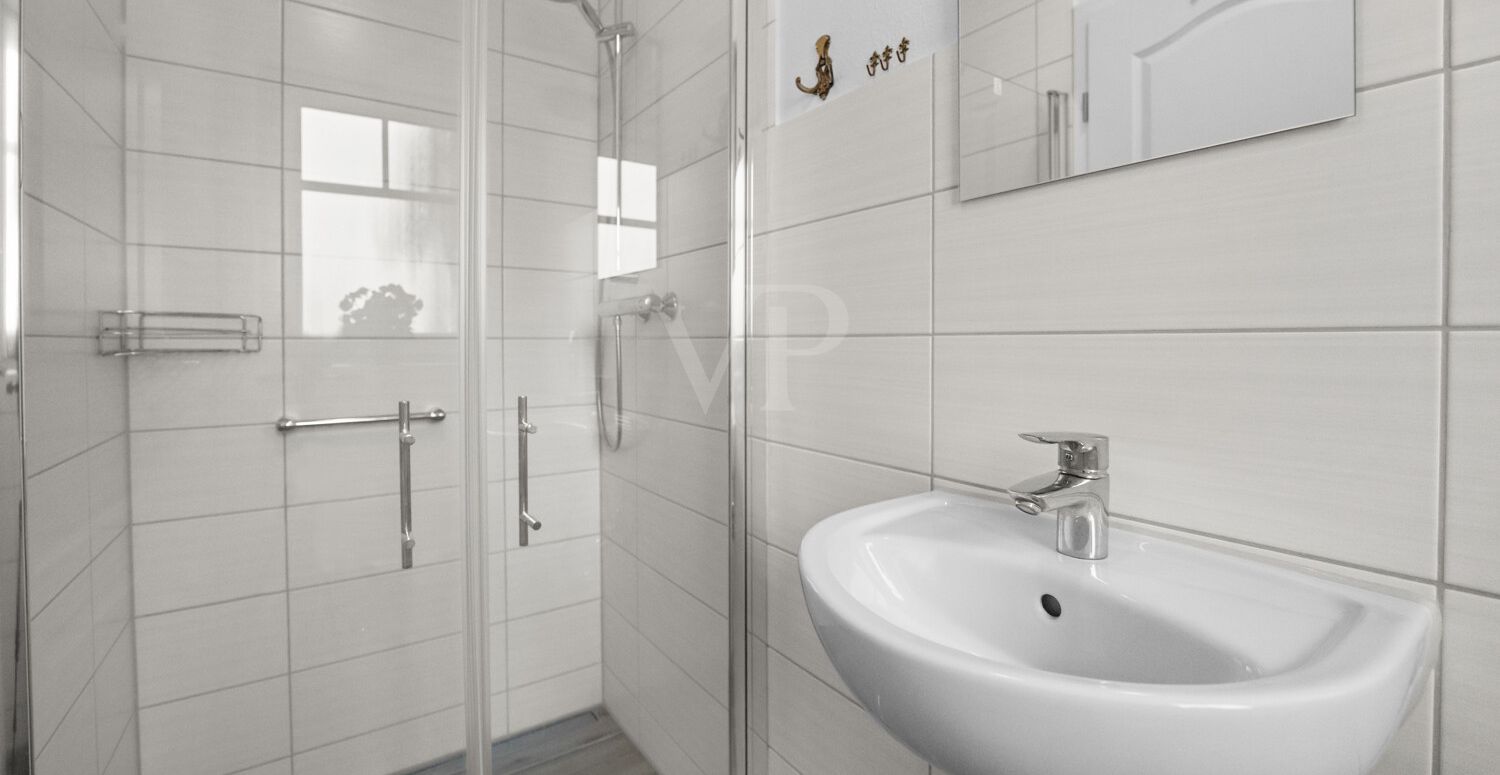 Das Gästebad mit Dusche