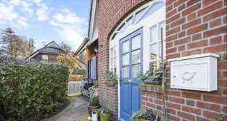 von_poll_real_estate_property_25284026_image_0