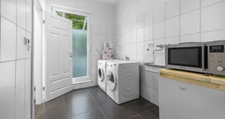 von_poll_real_estate_property_25284028_image_9