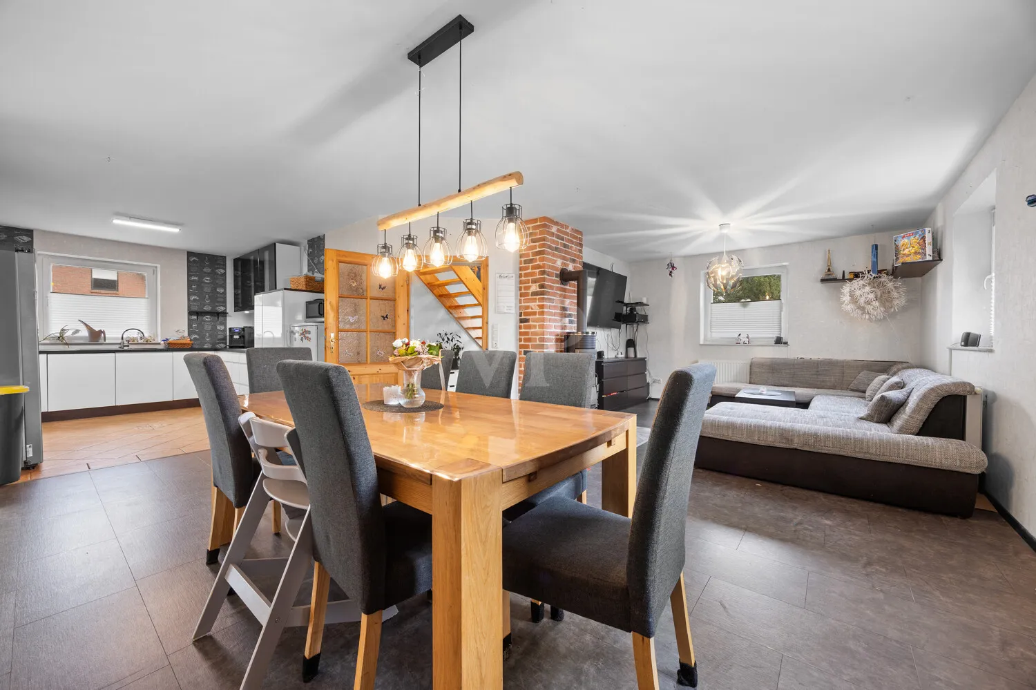 offener Wohn-Küchen-Essbereich