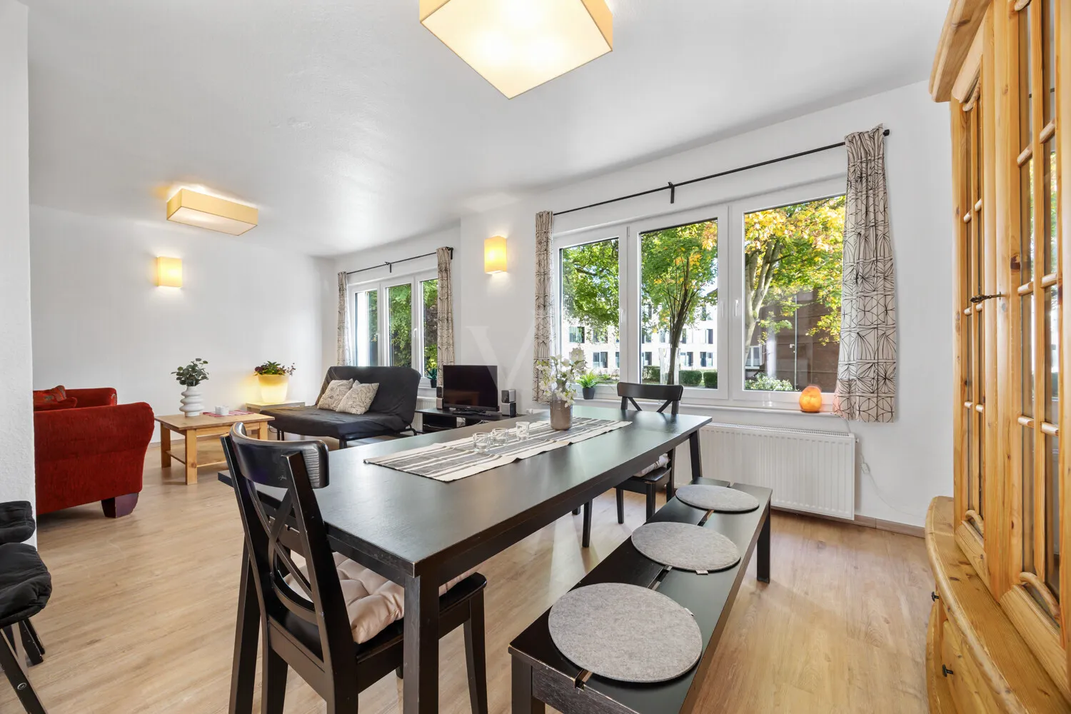 Das Wohn-Esszimmer Wohnung 1