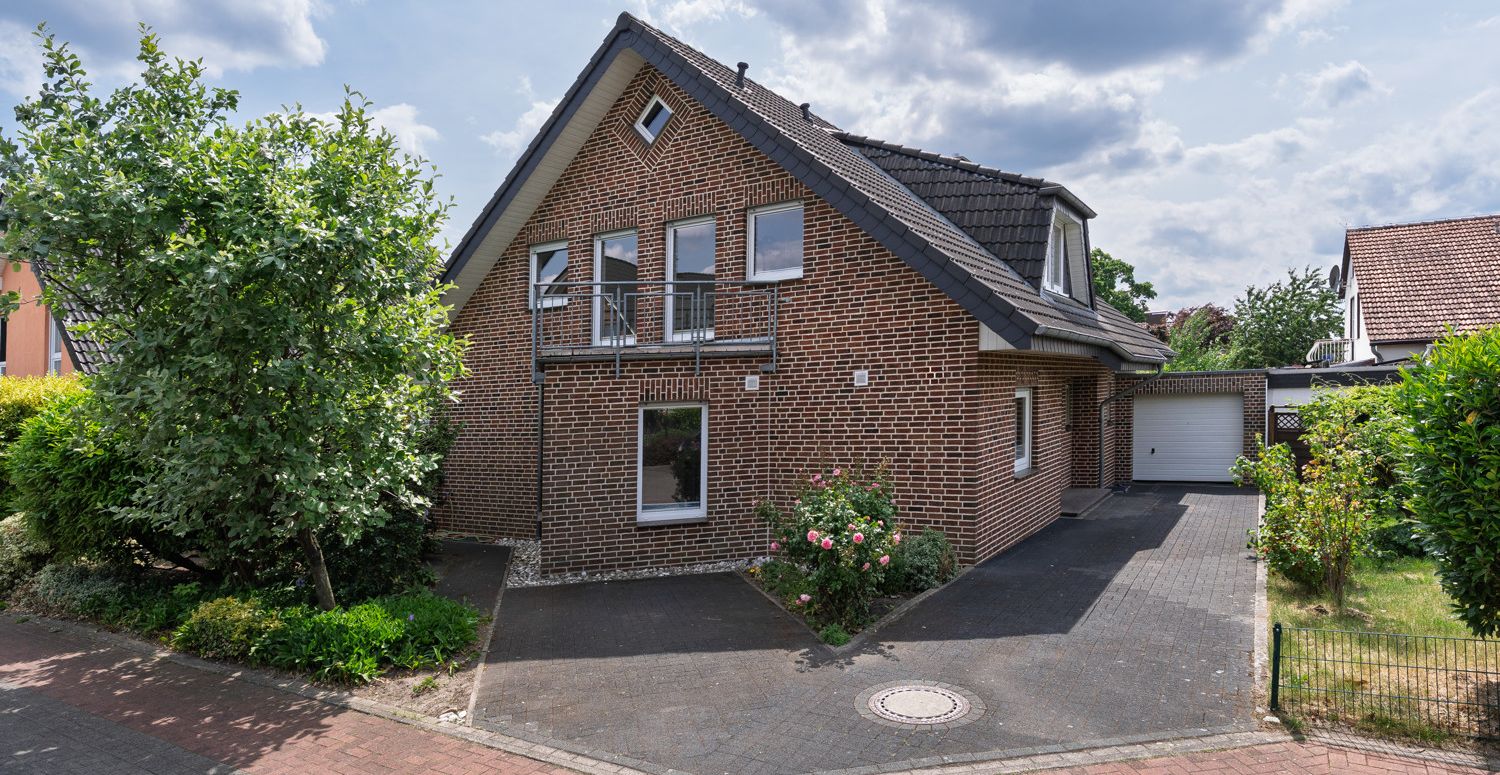 Straßenansicht
