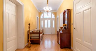 von_poll_real_estate_property_25220035_image_2