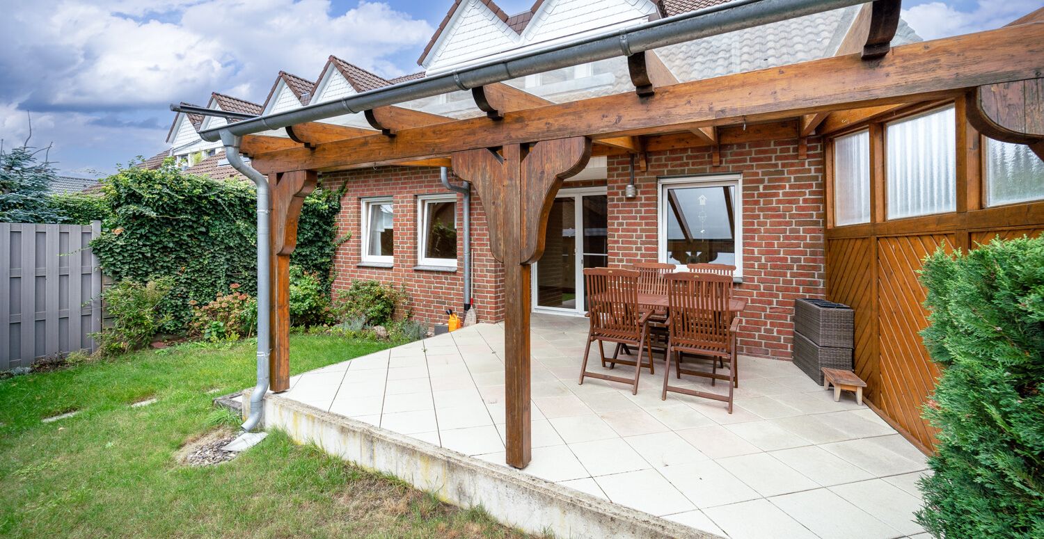 Terrasse + Garten