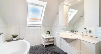 von_poll_real_estate_property_25220024a_image_3