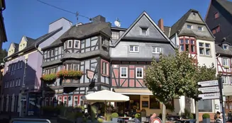 von_poll_real_estate_property_223150021_image_1