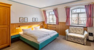 von_poll_real_estate_property_223150022_image_2