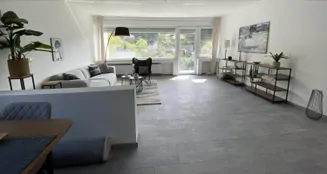 von_poll_real_estate_property_24315011_image_0