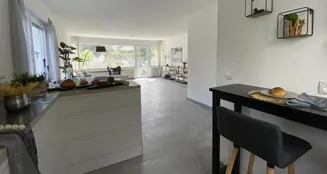 von_poll_real_estate_property_24315010_image_0