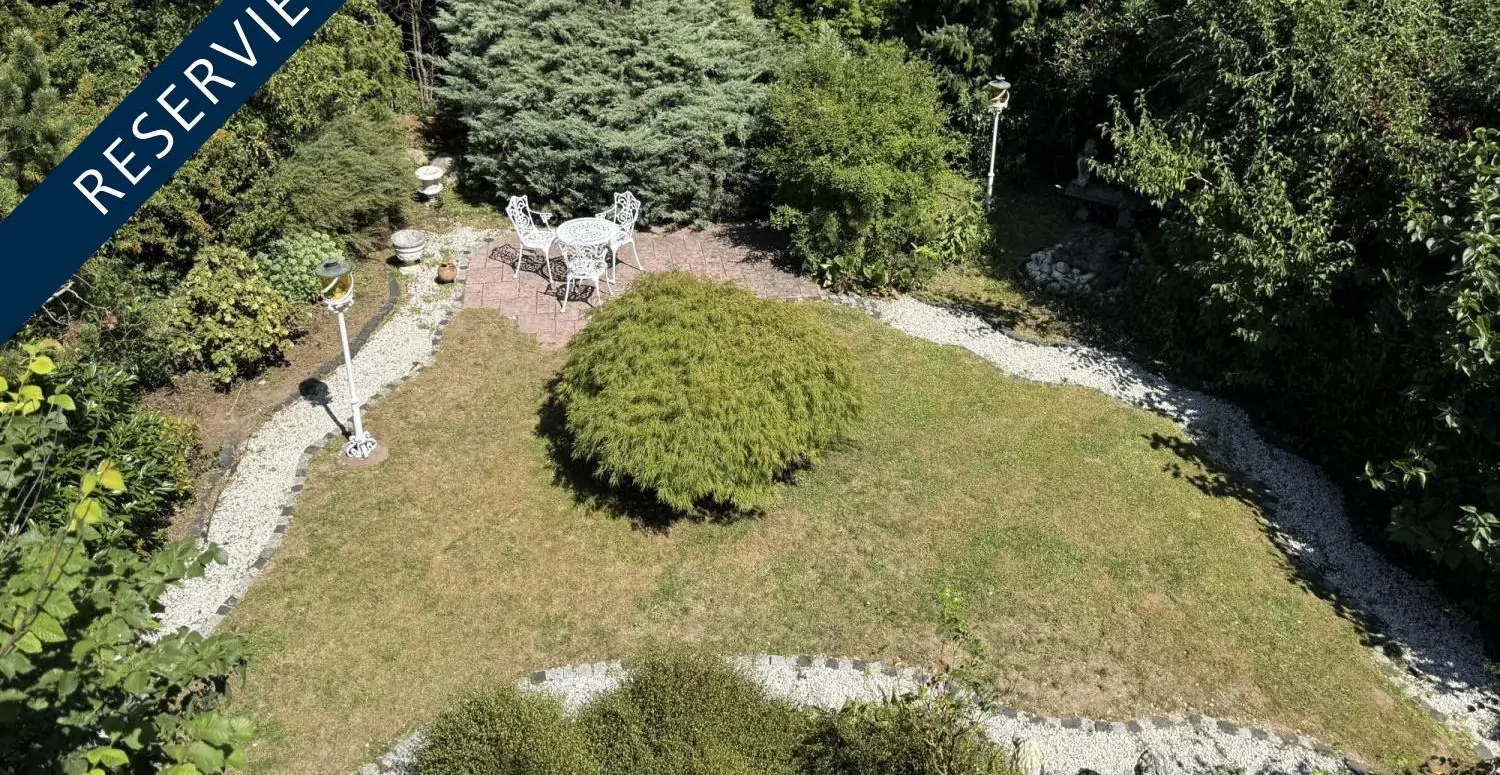 Ihr neues Zuhause: Charmantes Zweifamilienhaus mit vielen Möglichkeiten