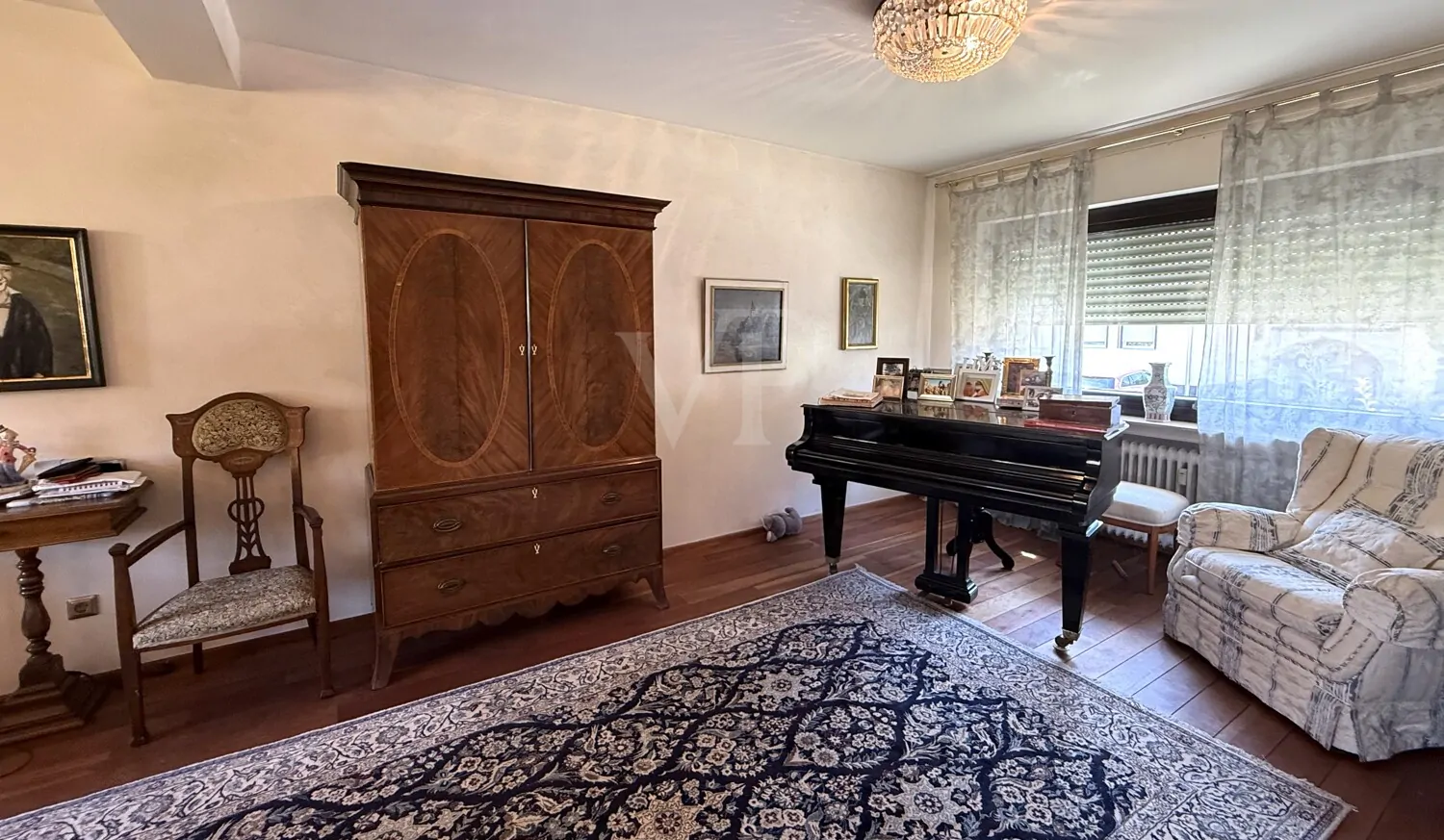 Ihr neues Zuhause: Charmantes Zweifamilienhaus mit vielen Möglichkeiten