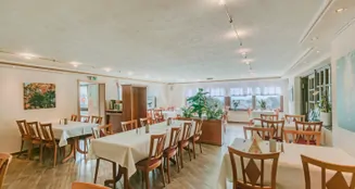 von_poll_real_estate_property_24315020_image_3