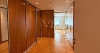 von_poll_real_estate_property_25315009_image_2