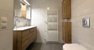 von_poll_real_estate_property_25315013_image_1