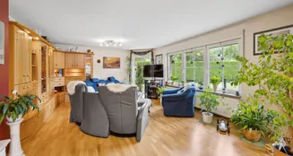 von_poll_real_estate_property_25315016_image_8