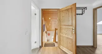 von_poll_real_estate_property_25315016_image_13