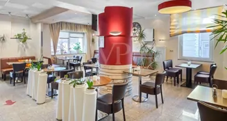 von_poll_real_estate_property_25271015_image_0