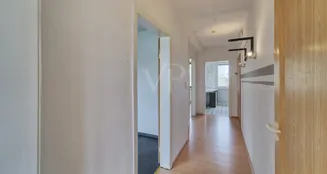 von_poll_real_estate_property_25271016_image_2