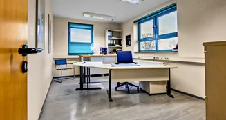 von_poll_real_estate_property_25271033_image_6