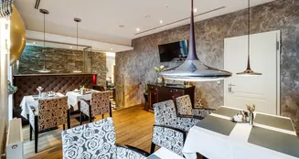 von_poll_real_estate_property_25271038_image_7