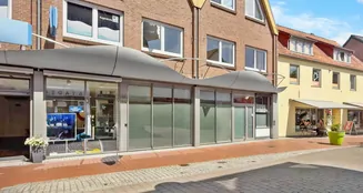 von_poll_real_estate_property_25271037_image_1