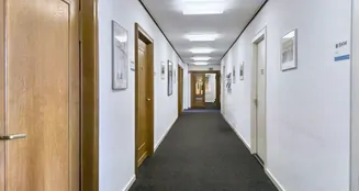 von_poll_real_estate_property_25271046_image_1