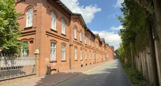 von_poll_real_estate_property_25271046_image_0